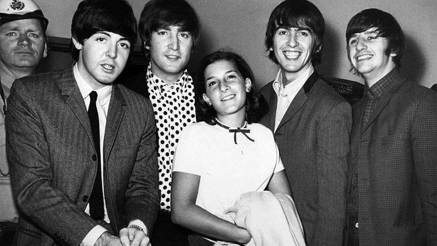 В&nbsp;1959-м The Quarrymen прекратила существование, а Леннон, Маккартни и Харрисон организовали группу, получившую в&nbsp;итоге название The Beatles