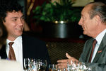 Президент Франции Жак Ширак беседует с вице-премьером правительства России Борисом Немцовым, 1997 год