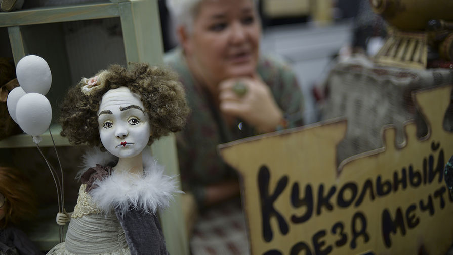 Кукла на&nbsp;12-й Международной выставке-ярмарке &laquo;Салон авторской куклы&raquo; в&nbsp;Москве