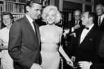 Мэрилин Монро и Стив Смит, муж сестры Джона Кеннеди, в Нью-Йорке, 19 мая 1962 года
