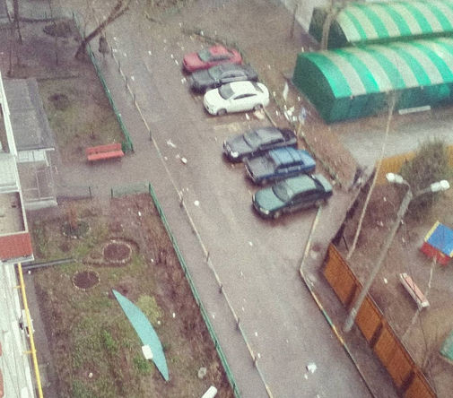 Последствия штормового ветра в районе Бескудниково в Москве, 21 апреля 2018 года