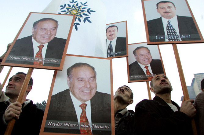 Стабильность Азербайджана олицетворяет фамилия президента, не меняющаяся больше двадцати лет