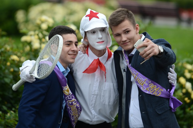 Выпускники в Александровском саду