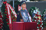 На церемонии прощания с погибшим в Сирии российским военным летчиком-инструктором Ряфагатем Хабибуллиным в городе Кореновске
