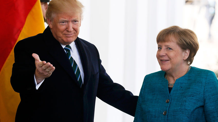 Дональд Трамп во время встречи с Ангелой Меркель в Белом доме