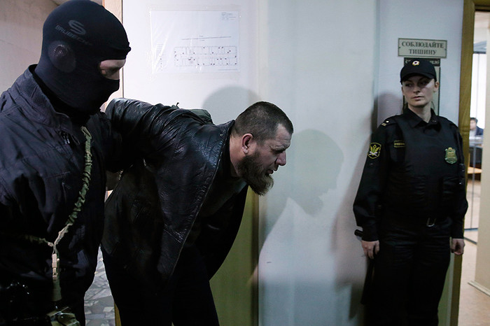 Один из&nbsp;подозреваемых в&nbsp;причастности к&nbsp;убийству Бориса Немцова Тамерлан Эскерханов доставлен в&nbsp;здание суда в&nbsp;Москве