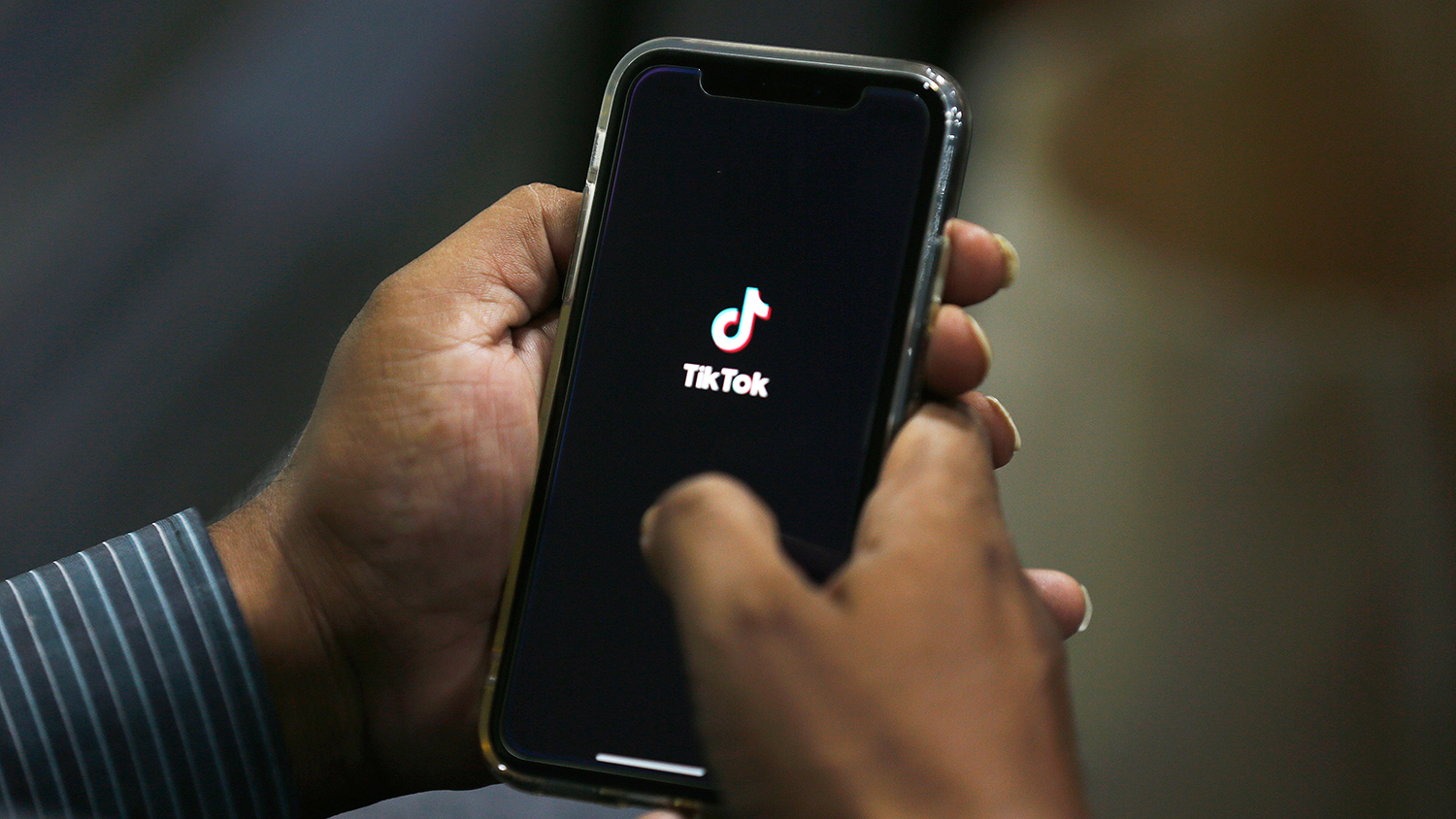 Психологи предупредили о развитии зависимости от TikTok - Газета.Ru |  Новости