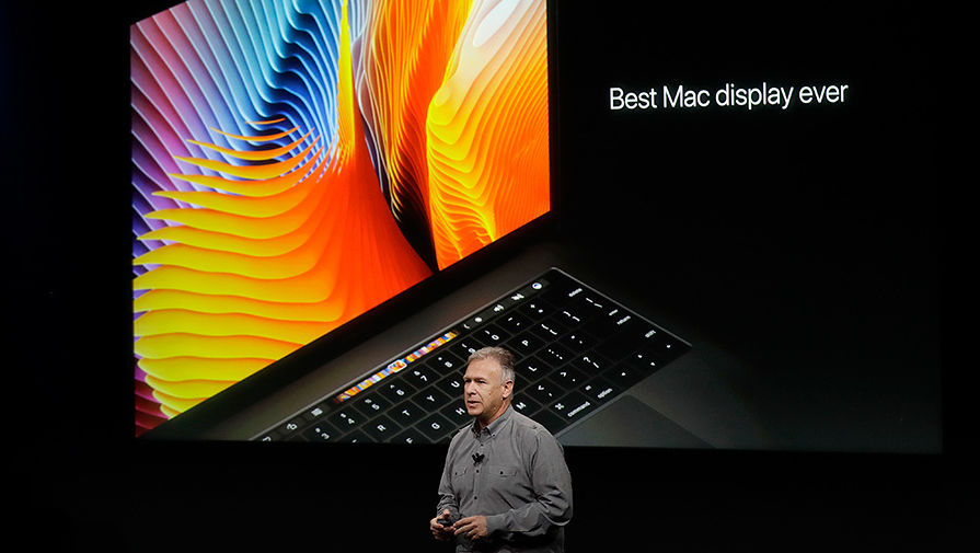 Во время презентации Apple MacBook Pro с&nbsp;сенсорной панелью