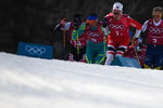 Алексей Полторанин (Казахстан), Дидрик Тёнсет (Норвегия) и Йенс Бурман (Швеция) на дистанции эстафеты 4x10 км среди мужчин в соревнованиях по лыжным гонкам на XXIII зимних Олимпийских играх