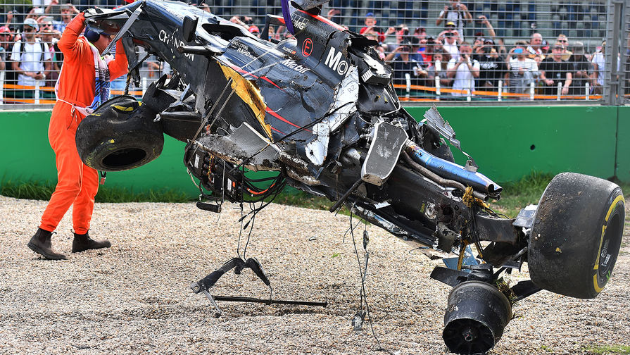 Болид испанца Фернандо Алонсо после аварии на&nbsp;Гран-при Австралии