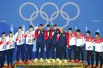 Сборная США (Конор Дуайер, Тоунли Хаас, Райан Лохте и Майкл Фелпс) стала обладательницей золотых наград в мужской эстафете 4 по 200 м вольным стилем. Второе место заняли британцы, бронза — у представителей Японии