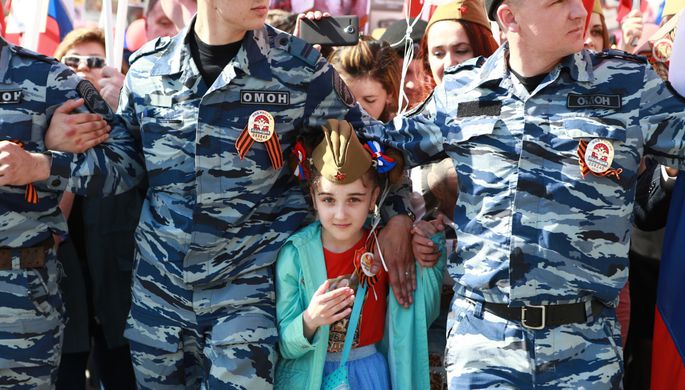 Шествие «Бессмертного полка» на День Победы в Москве, май 2016