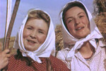 Актриса Клара Лучко в роли Даши Шелест в фильме «Кубанские казаки», 1949 год