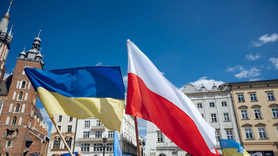 В Польше высказались об отправке украинцев призывного возраста на родину силой