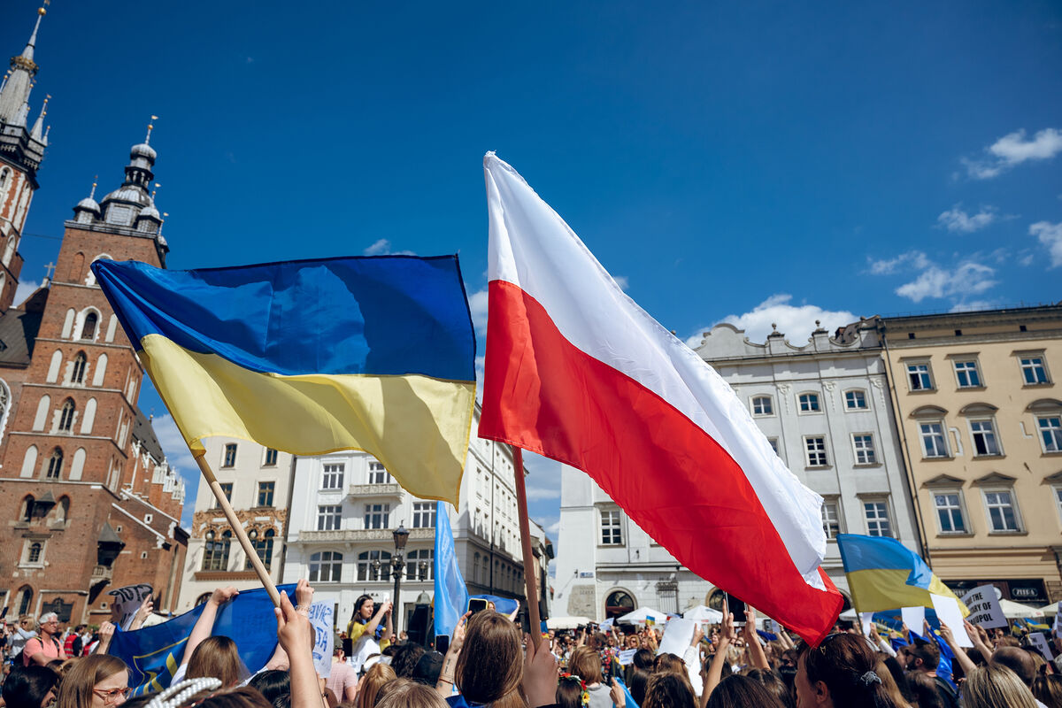 В Польше рассказали, чем Украина расплатится за оказанную стране помощь -  Газета.Ru | Новости