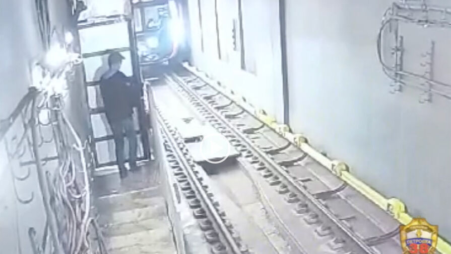 Пассажира московского метро будут судить за прыжок на пути