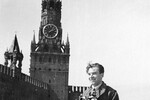 Фоторепортер Александр Красавин на Красной площади в День Победы, 9 мая 1945 года