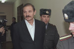 Николай Глушков перед заседанием Лефортовского межмуниципального суда Москвы, 2000 год