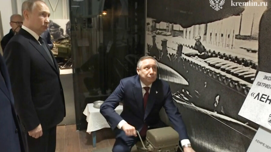 Александр Беглов показал Путину, как добывали электричество в блокадном Ленинграде