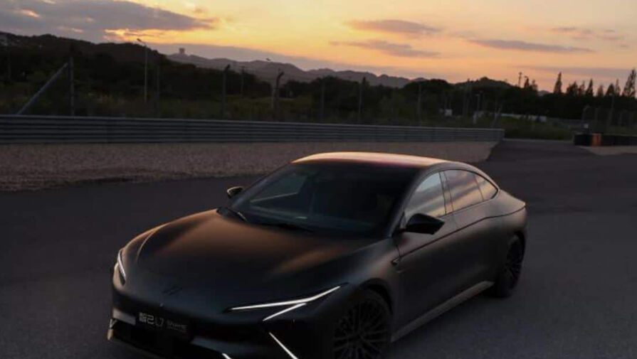 Китайский стартап IM представил спортседан L7 Snake Performance