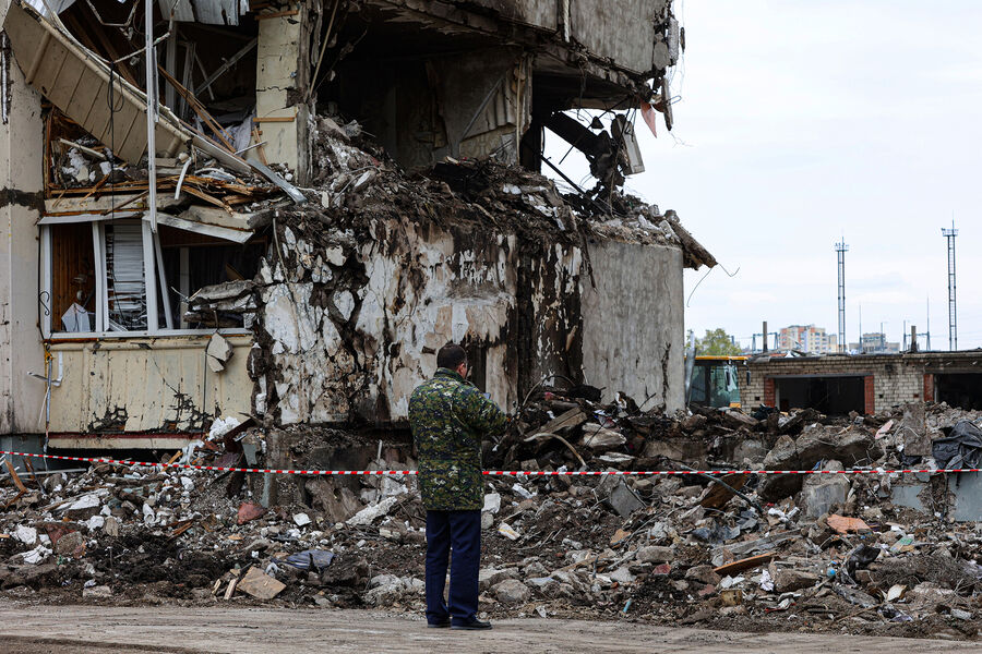 Поврежденный, после удара ВСУ, жилой 10-этажный дом на&nbsp;юго-западе Белгорода, где обрушился подъезд, 13&nbsp;мая 2024&nbsp;года