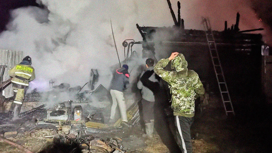 На&nbsp;месте пожара в&nbsp;доме престарелых в&nbsp;деревне Ишбулдино, 15 декабря 2020 года