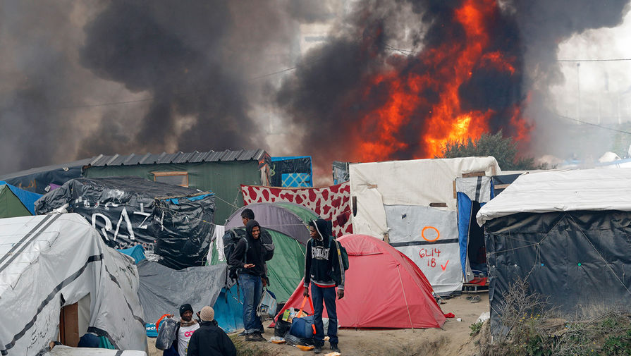 Лагерь с беженцами в Кале, Франция