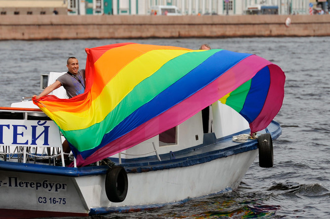 Во втором чтении принят законопроект о запрете пропаганды гомосексуализма в России