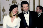 Ким Бейсингер с мужем Алеком Болдуином. 1993 год