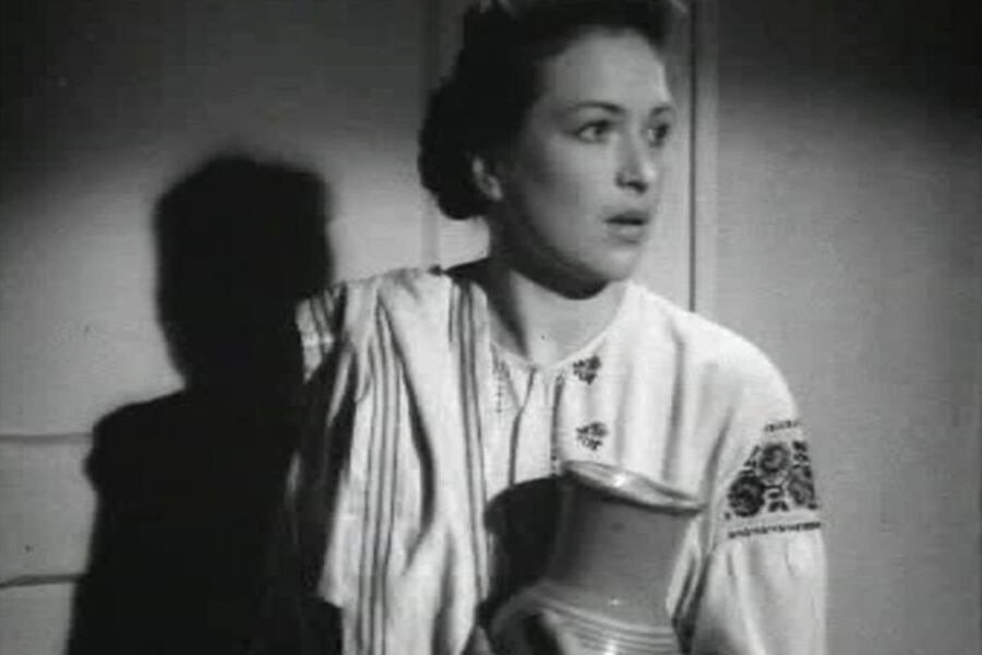Актриса Клара Лучко в&nbsp;роли тетушки Марины в&nbsp;фильме &laquo;Молодая гвардия&raquo;, 1948&nbsp;год