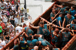 Во время фестиваля Ла Томатина в испанском городе Буньоле, провинция Валенсия, 30 августа 2023 года
