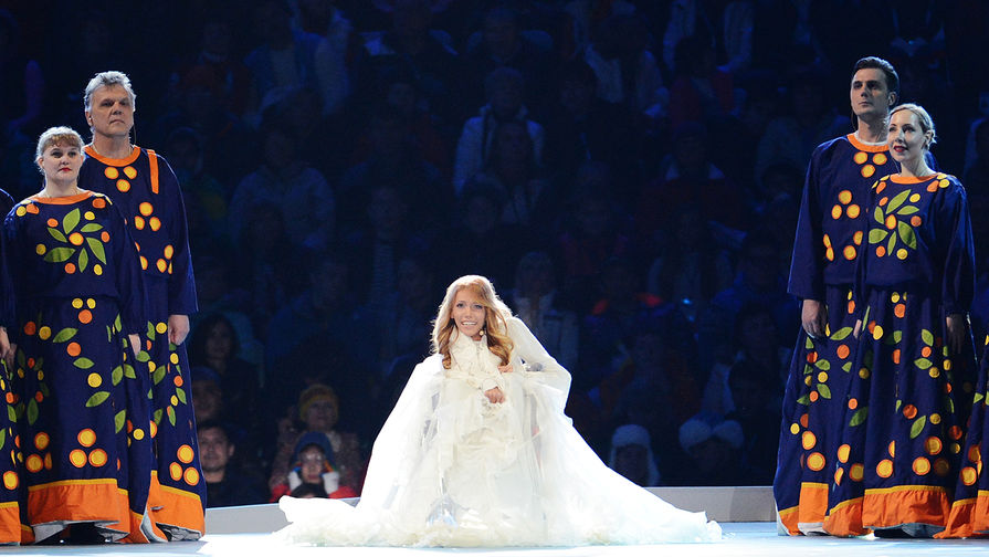 Юлия Самойлова во время выступления на&nbsp;церемонии открытия XI зимних Паралимпийских игр в&nbsp;Сочи, 2014&nbsp;год