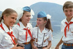 Американская школьница Саманта Смит с пионерами «Артека», июль 1983 года