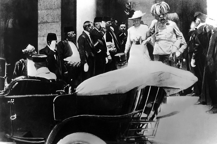 Эрцгерцог Фердинанд и его жена незадолго до&nbsp;его убийства в&nbsp;Сараево, 1914&nbsp;год