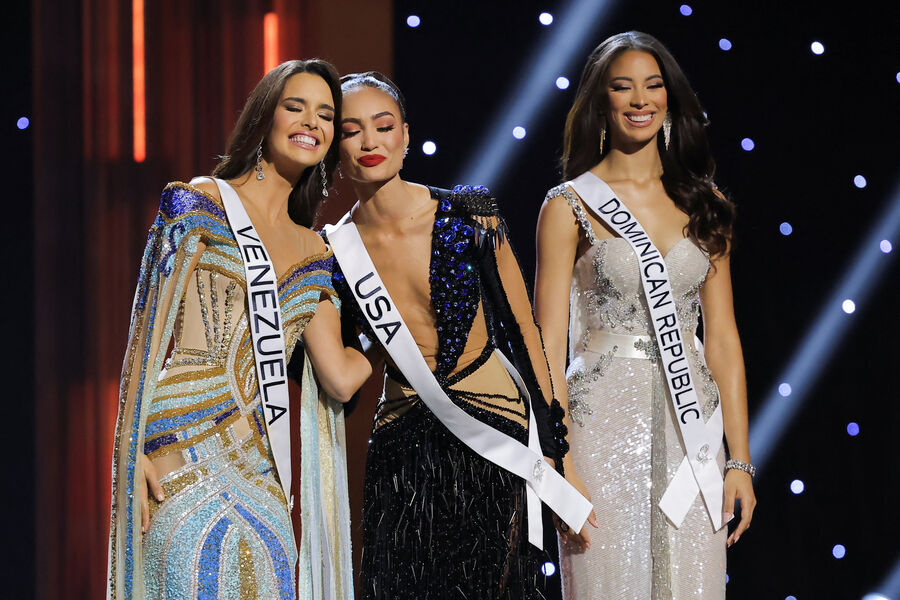 Представительницы Венесуэлы, США и Доминиканской Республики на&nbsp;международном конкурсе красоты «Мисс Вселенная», 14&nbsp;января 2023&nbsp;года
