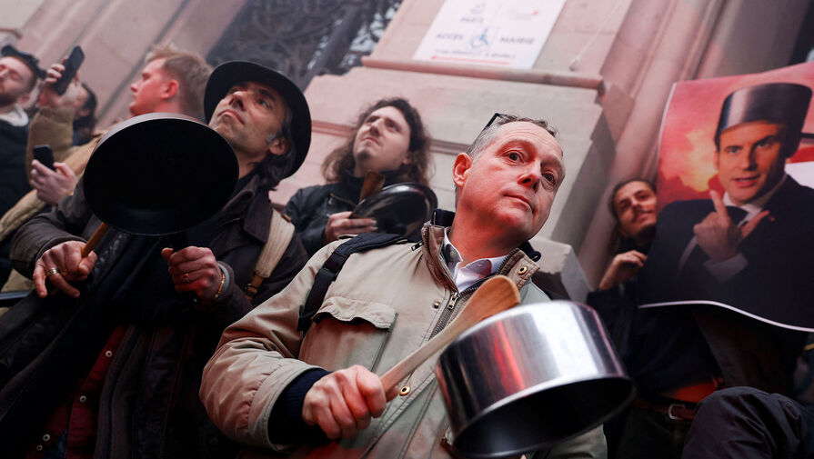 Профсоюзы Франции призвали провести национальный протест против пенсионной реформы 6 июня
