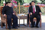 Встреча высшего руководителя КНДР Ким Чен Ына и председателя КНР Си Цзиньпина в провинции Ляонин на северо-востоке Китая, 7 или 8 мая 2018 года