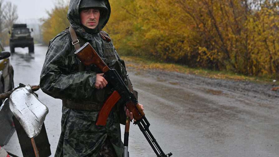 ЛНР СЦК: при обстреле Луганска повреждены и разрушены здания недействующих предприятий