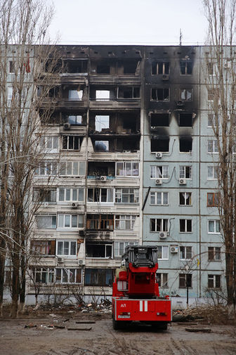Разбор завалов на&nbsp;месте взрыва бытового газа в&nbsp;жилом многоквартирном доме в&nbsp;Волгограде