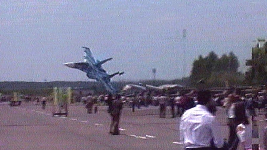 Момент крушения истребителя Су-27УБ на&nbsp;авиашоу во Львове, 27&nbsp;июля 2002&nbsp;года