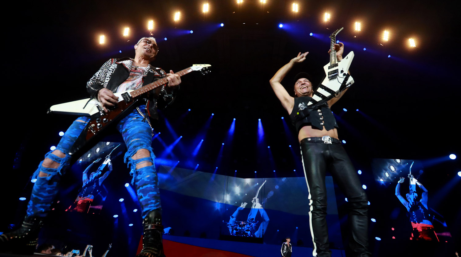 Участники группы Scorpions Рудольф Шенке и Маттиас Ябс (слева направо)