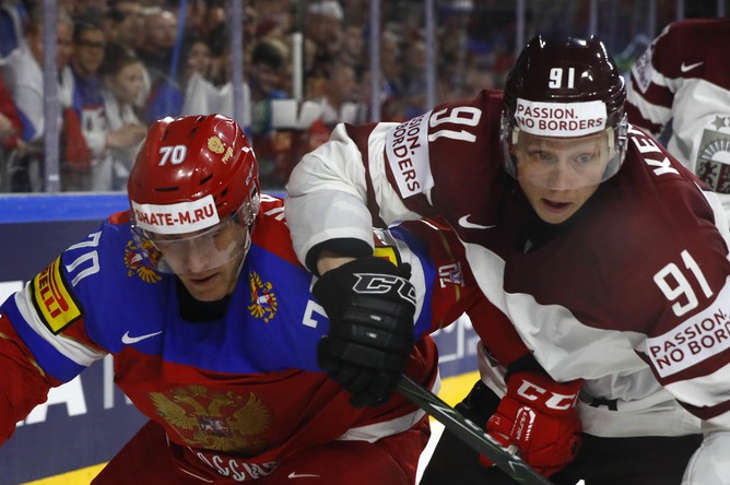 Матч чемпионата мира по хоккею Россия — Латвия