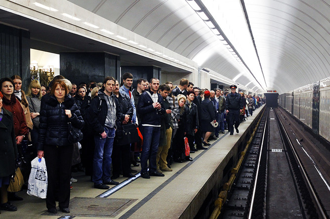 Очередной сбой в работе московского метро привел к транспортному коллапсу на востоке столицы