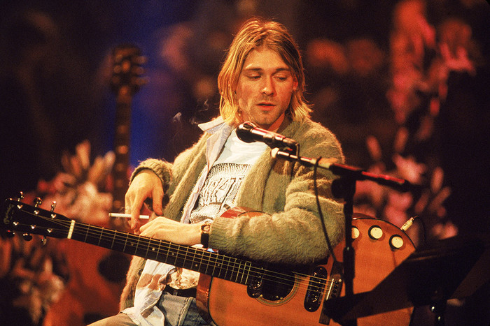 Курт Кобейн и Nirvana во время записи MTV Unplugged, ноябрь 1993