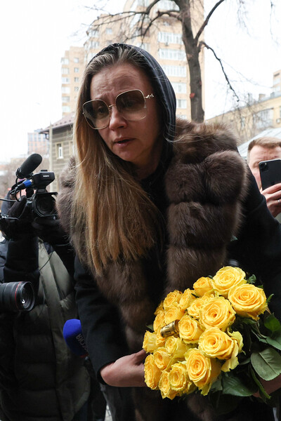 Актриса Мария Миронова на&nbsp;церемонии прощания с&nbsp;народной артисткой РСФСР Ларисой Голубкиной в&nbsp;Храме святителя Николая на&nbsp;Трех Горах в&nbsp;Москве, 25&nbsp;марта 2025&nbsp;года