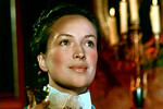 Актриса Клара Лучко в роли гостьи Пашкевича в фильме «Мичурин», 1948 год