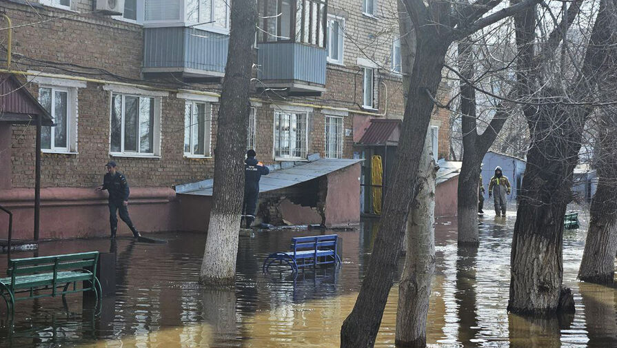 В Оренбуржье остаются подтопленными паводком почти девять тысяч домов