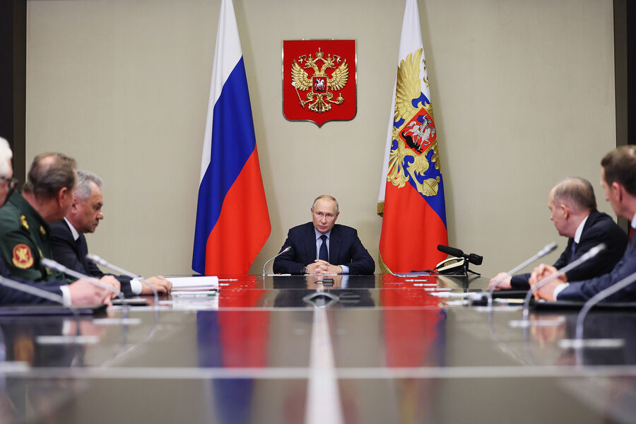 Владимир Путин на совещании с главами Минобороны, ФСБ, СВР и Росгвардии, 16 октября 2023 года