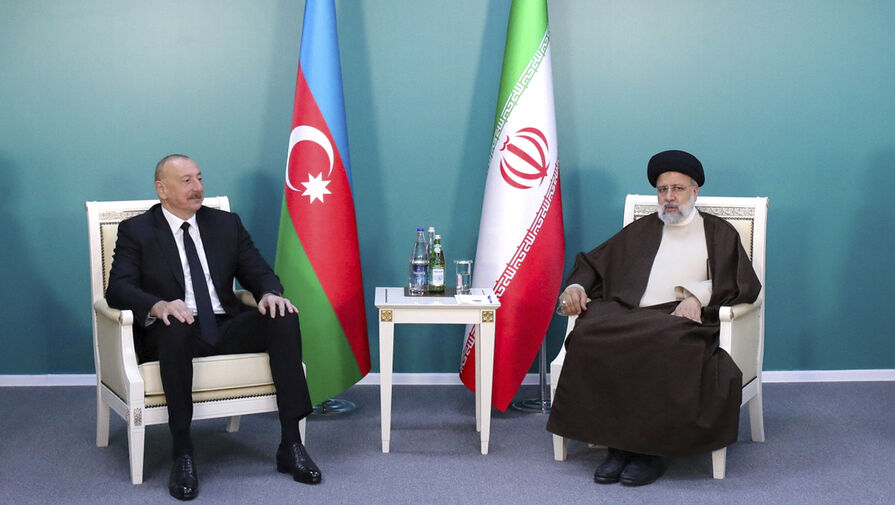 Главы Ирана и Азербайджана встретились на границе