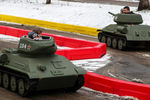 Аттракцион с танками Т-34 в московском парке Сокольники, январь 2020 года